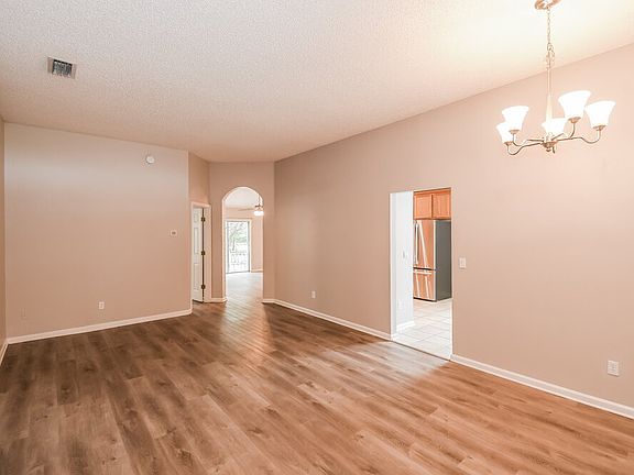 5th image of 2621 Fernleaf Dr