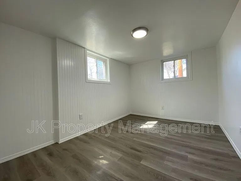511 14th St N — Photo 9