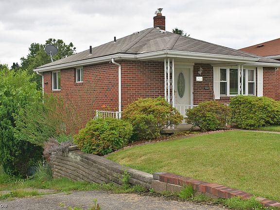 3rd image of 2506 Chestnut St