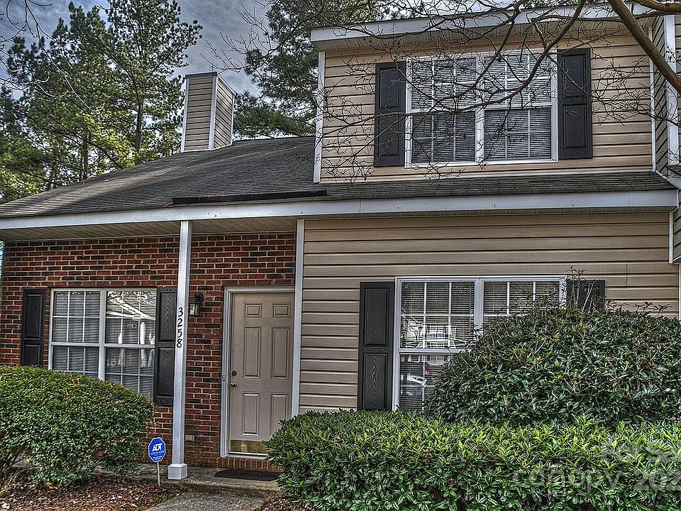 1st image of 3258 Summercroft Ln