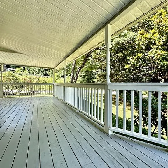 211 Woodland Dr — Photo 2