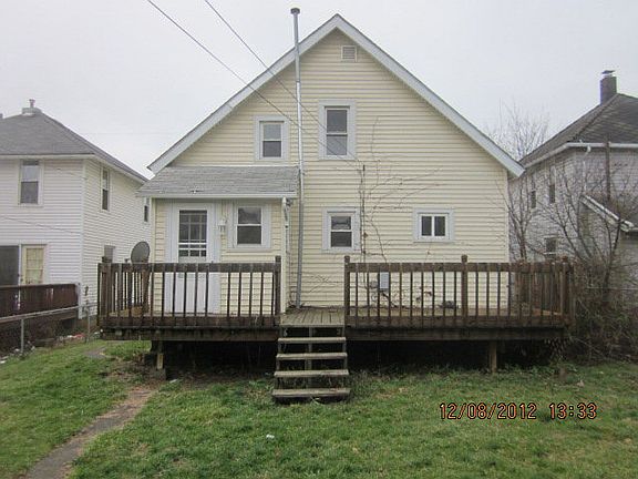 2nd image of 640 Mary St