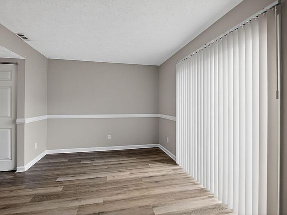 4th image of 407 Kirkcaldy Ct