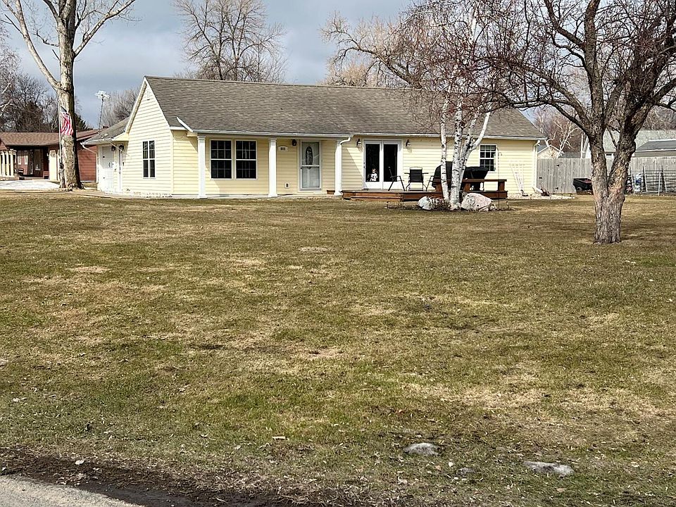 1st image of 905 N Minnesota St