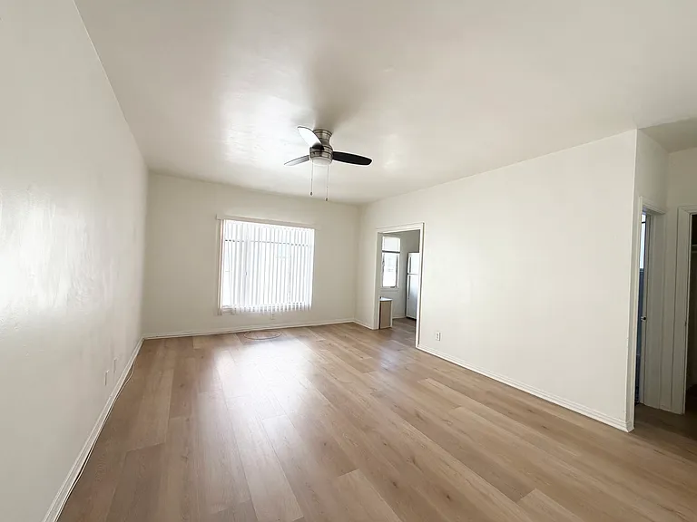 619 S Normandie Ave #16 — Photo 1