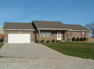 24450 Shadow Dr, Waynesville, MO 65583