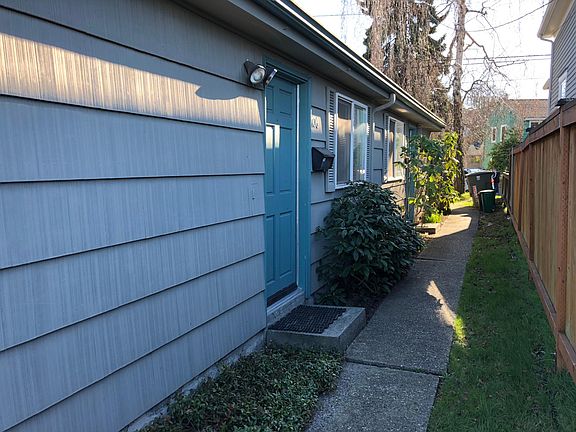 3rd image of 706 W Bertona St #Duplex
