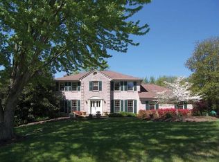 17700 Hollingsworth Dr, Derwood, MD 20855