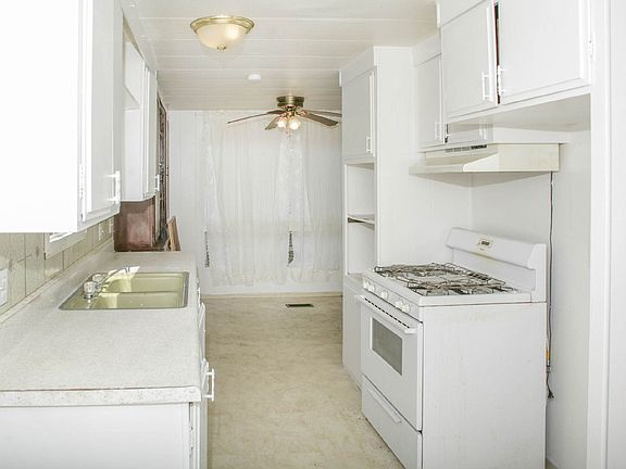 1201 Allard Avenue Sp. # G8  011