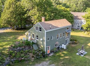 424 Molyneaux Rd, Camden, ME 04843