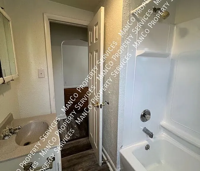 265 Victor Ave #7 — Photo 8