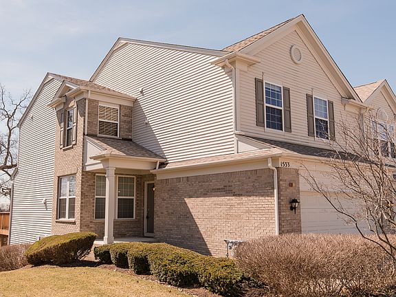 3rd image of 1533 Yellowstone Dr