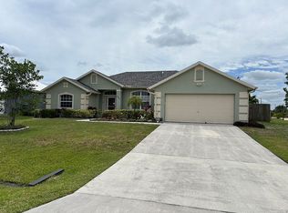 302 SW Log Dr, Port Saint Lucie, FL 34953