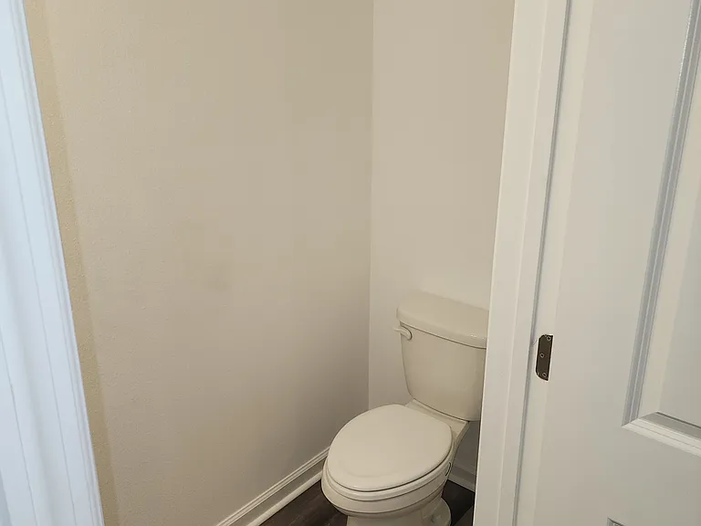 11805 Sylvia St — Photo 10