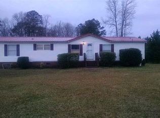 144 Cooper Rd, Richlands, NC 28574