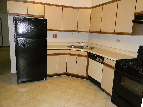 KITCHEN VIEW 1