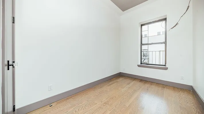 Rented by Nooklyn NYC LLC | media 24