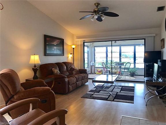 4th image of 1010 SW 48th Ter APT 201