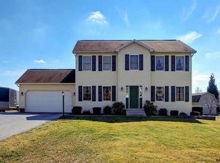 2807 Myers Rd, Seven Valleys, PA 17360