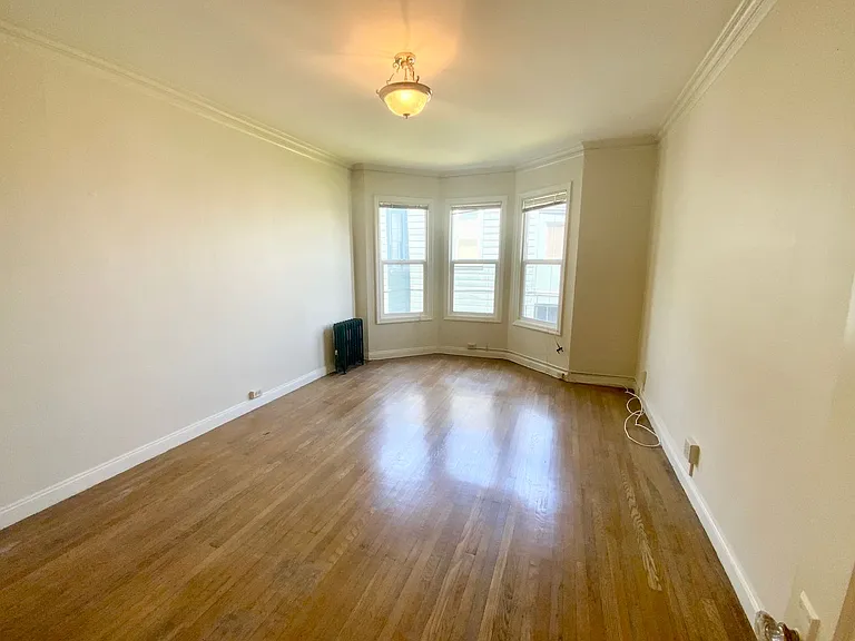 2760 Sutter St #202 — Photo 7