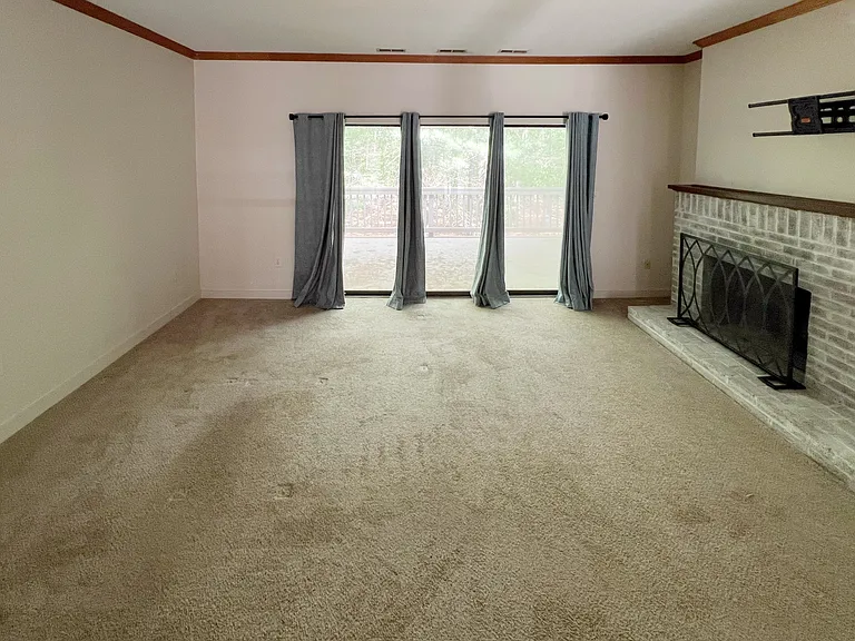 95 Farmington Chase Cres #95 — Photo 8