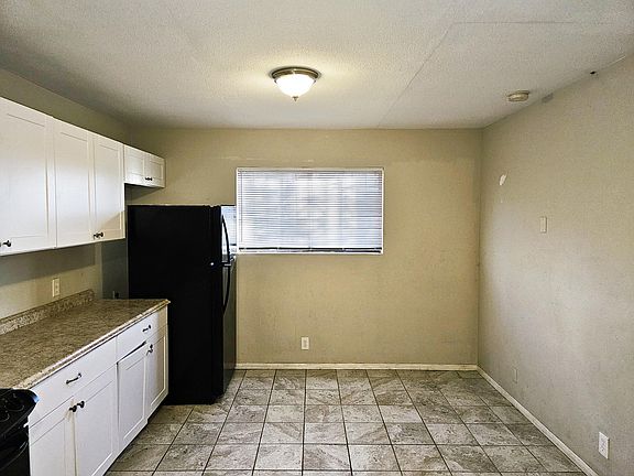 2nd image of 4621 Glendale Pl NW