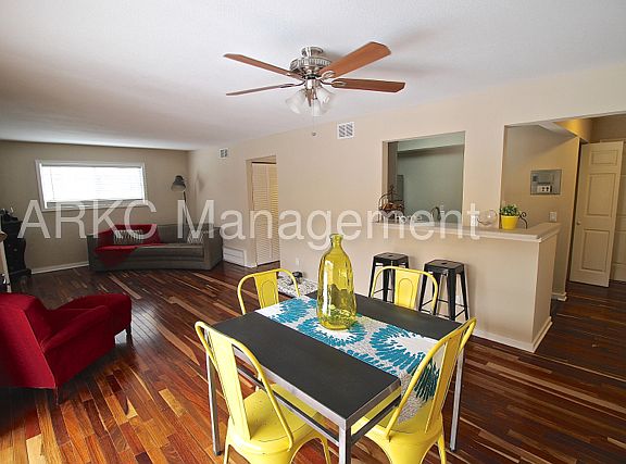 4th image of 3932 Warwick Blvd APT 02