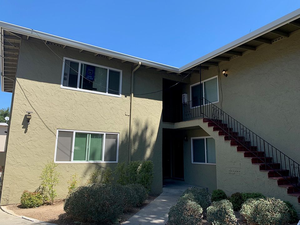 1st image of 2129 Randolph Dr APT 1