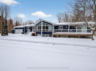 3 Oakdale Ct, Penetanguishene, ON L9M 2A5