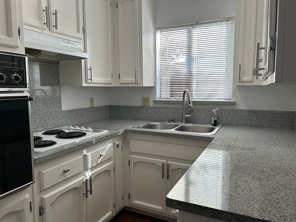 1st image of 3508 Dragoo Park Dr APT 4