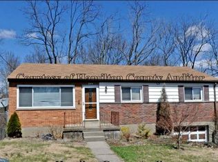 4220 Skylark Dr, Cincinnati, OH 45238