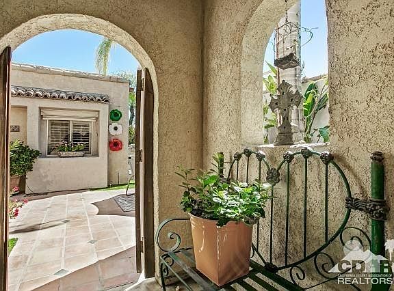 3rd image of 36122 Avenida De Las Montanas