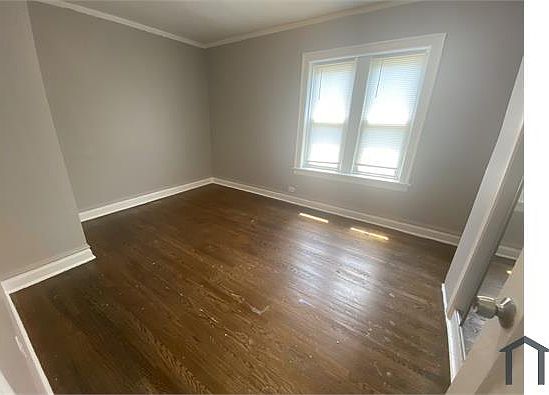 5th image of 6748 S Crandon Ave #2