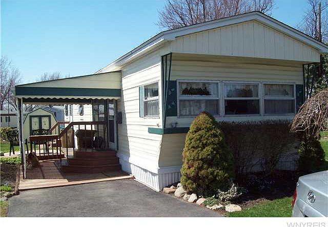 1st image of 21 Estelle Dr