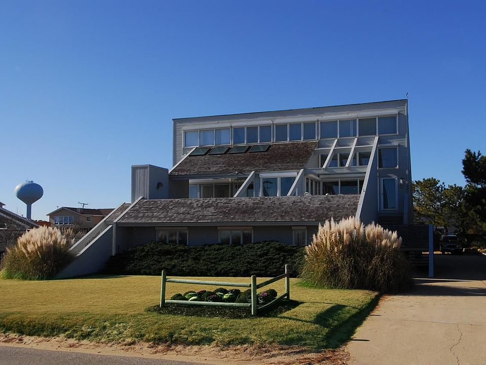 Contemporary Beach Living