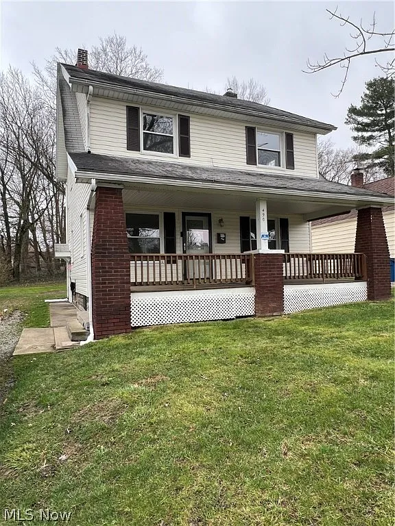 490 Lincoln Ave photo 1