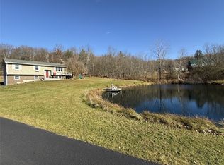 63 Oconnell Rd, Vestal, NY 13850