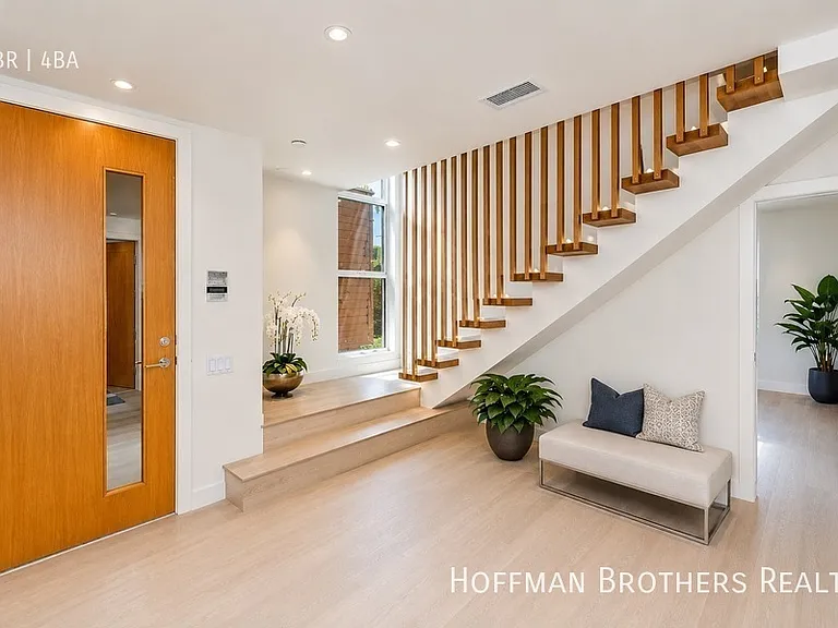 18227 Coastline Dr — Photo 8