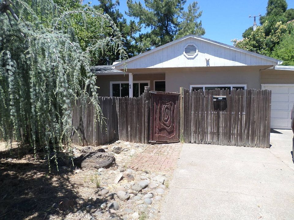 1st image of 45 Oak Dr