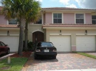 907 Seminole Palms Dr, Greenacres, FL 33463