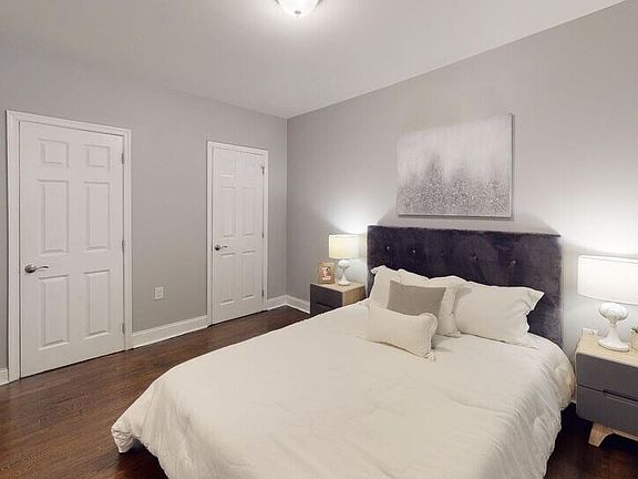3rd image of 236 W Walnut Ln #99402d6c7