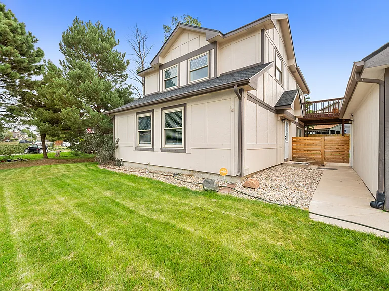 2785 Frazier Ln — Photo 2