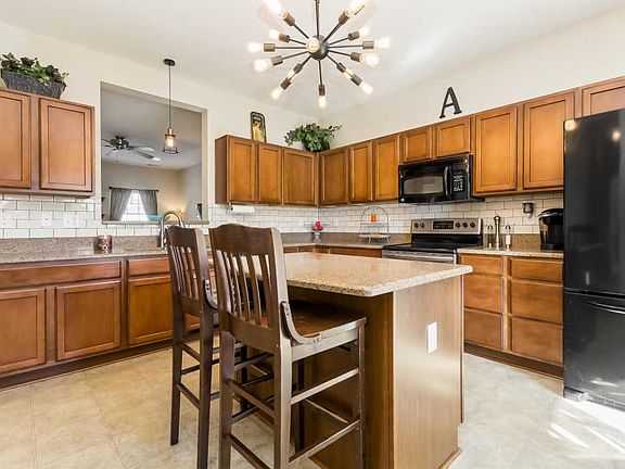 5th image of 1204 Willow Oak Dr