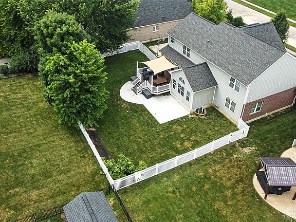 4th image of 379 Beck Dr