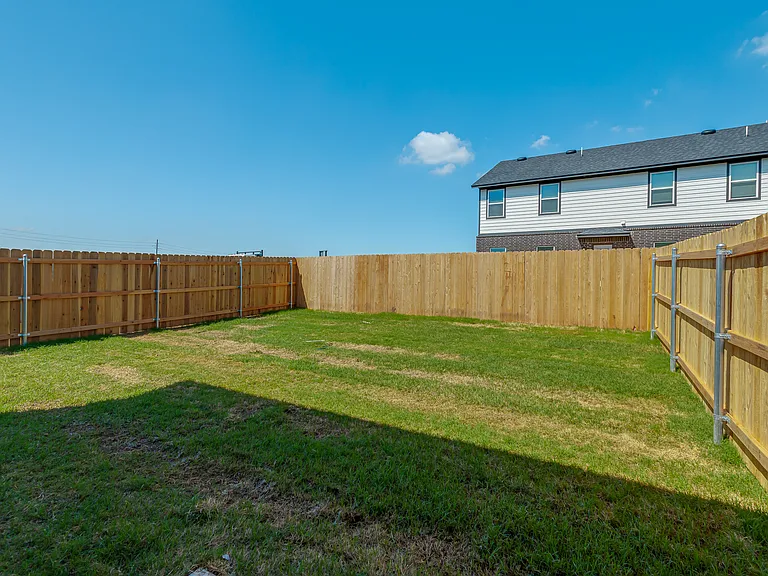 19602 Horseshoe Ave — Photo 4