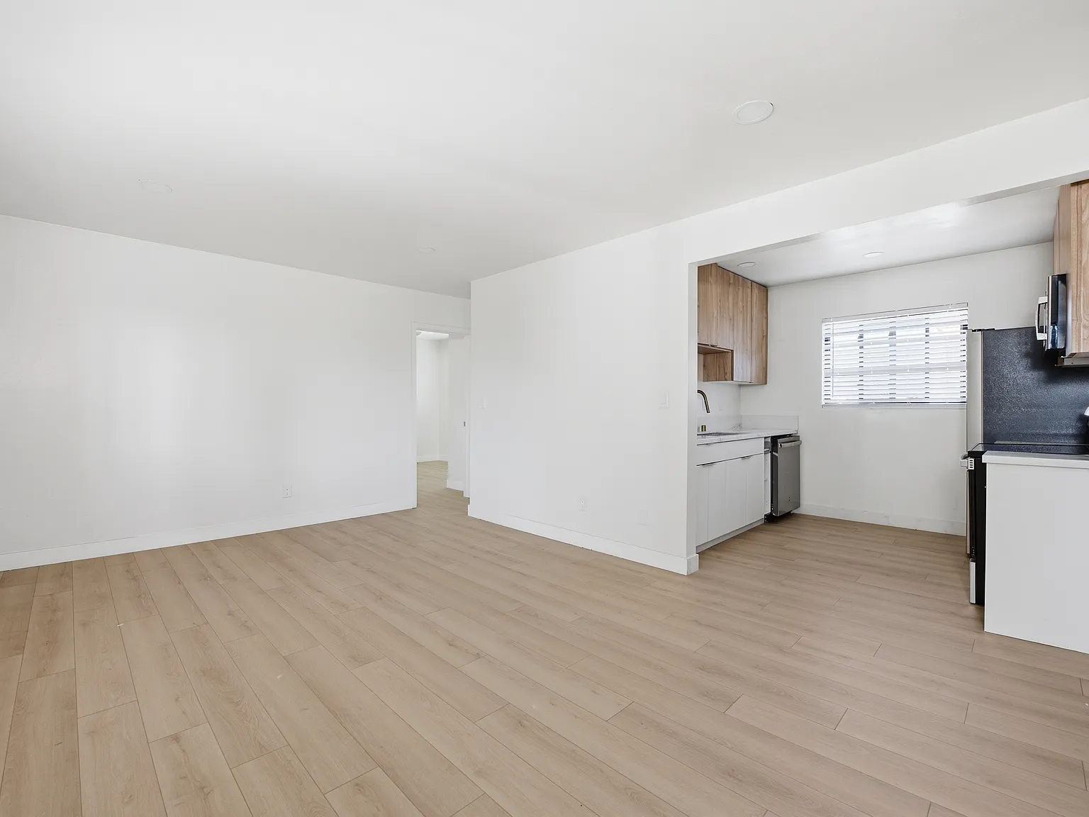 1 bed, 515 sqft, $2,495 — Photo 2