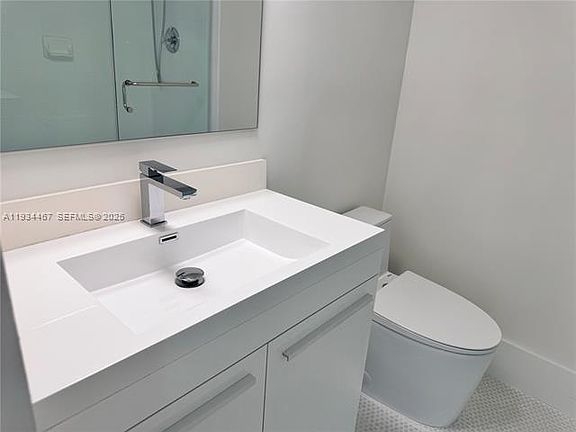 5th image of 5161 Collins Ave APT 916