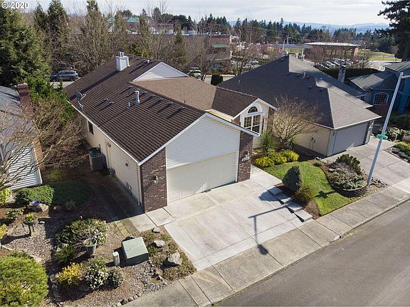 3rd image of 3111 SE 161st Ave