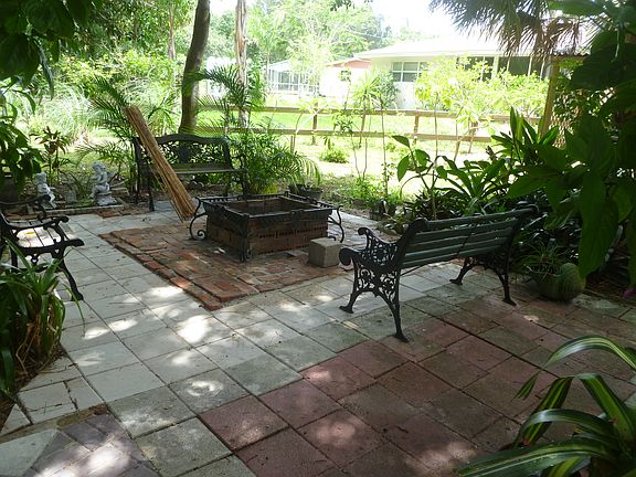 4th image of 1549 Venable Ct