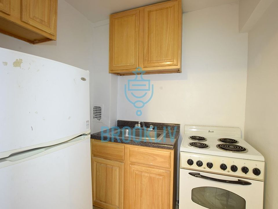 2nd image of 816 Ocean Ave APT 5F